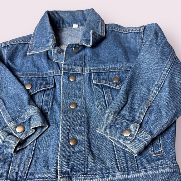 Kids Rainforest Cafe Las Vegas Denim Jacket Animal Embroidery On Back Size XS - Picture 3 of 9